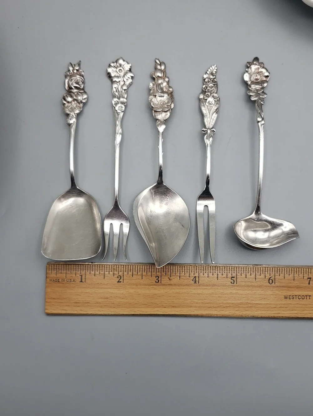 Reed & Barton 5p Vintage COMPLETE Set Utensils Silverplate - Harlequin Floral